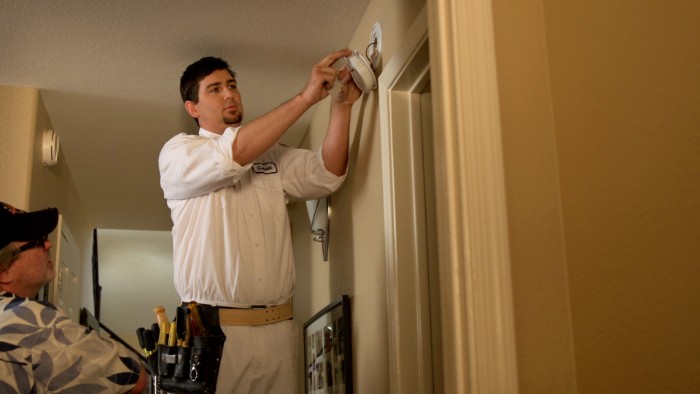 Smoke 2 service photo